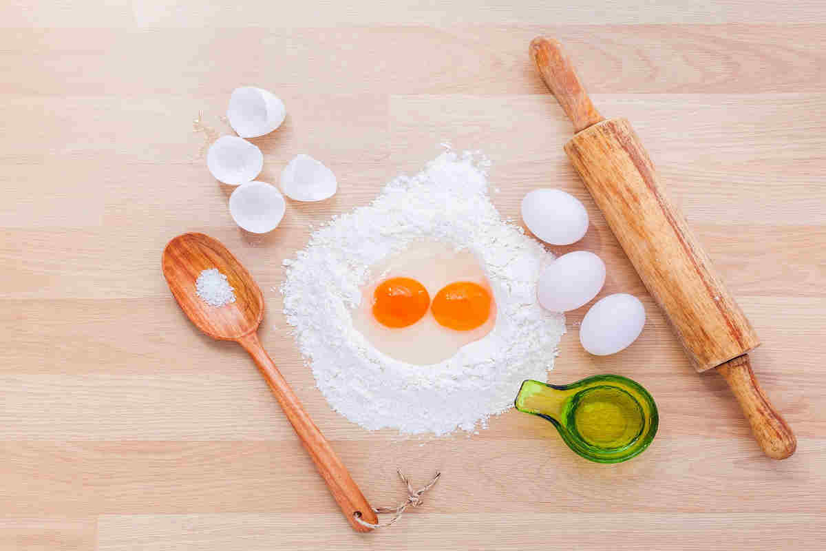 El huevo crudo puede ocasionar una intoxicación alimentaria si esta en mal estado