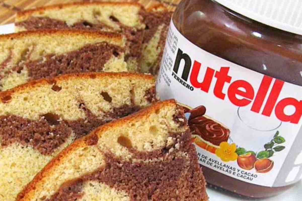 La preparación de un bizcocho de Nutella