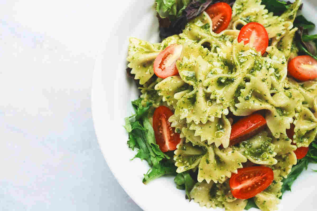 Pasta con salsa de aguacate