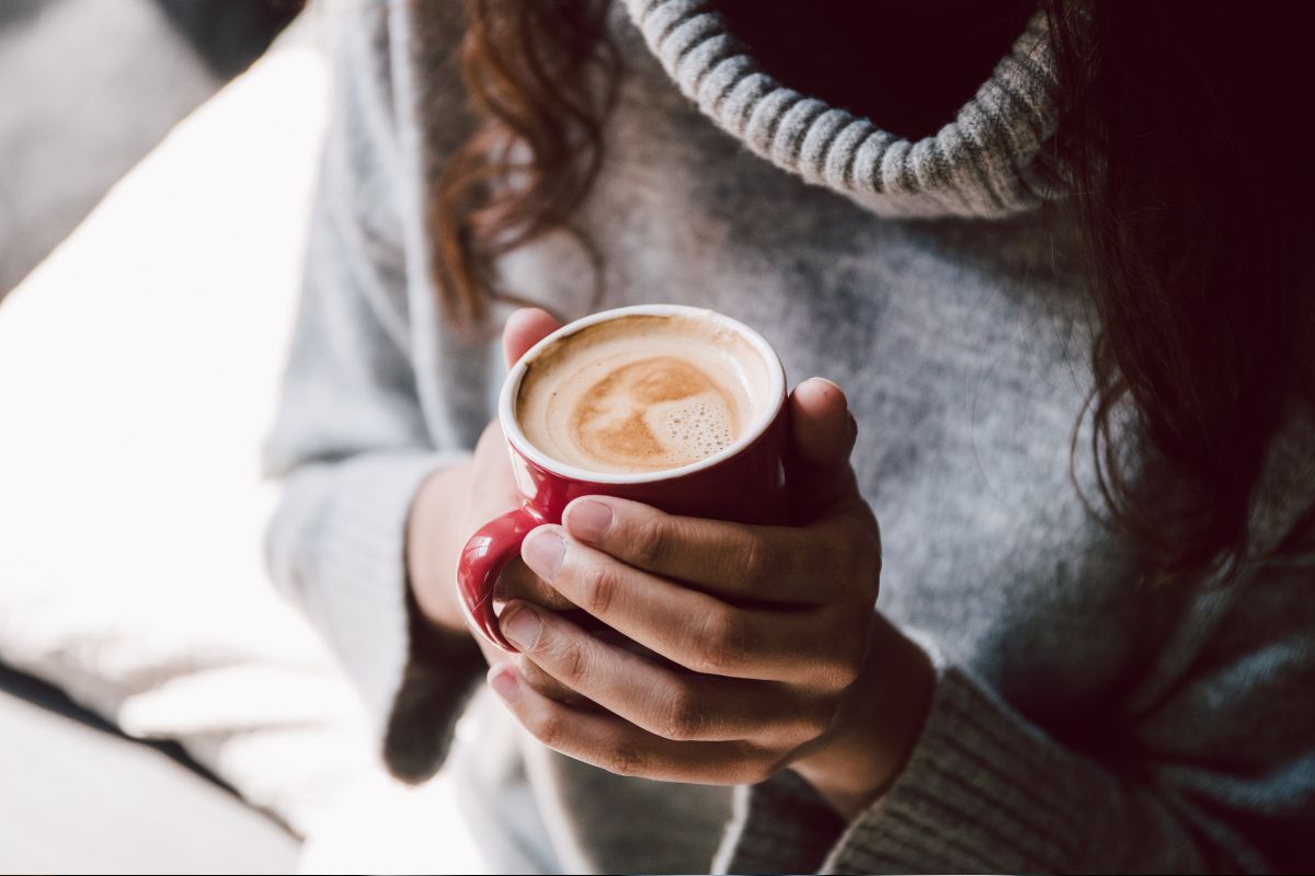 Un estudio revela cual es la dosis diaria recomendable de cafeína.