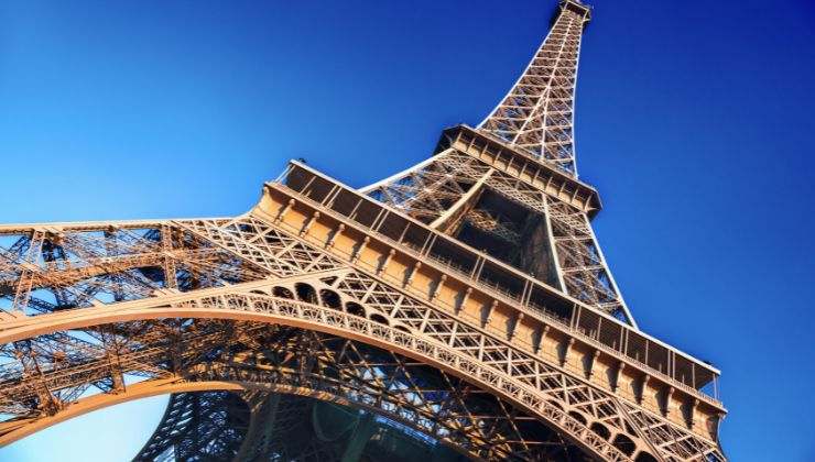 La IA genera una polémica con la Torre Eiffel