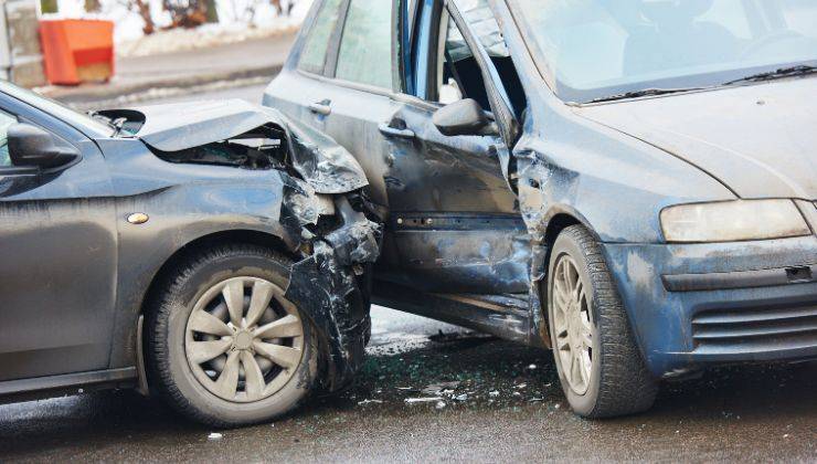 coche accidente vehículo turismo conducción consejos