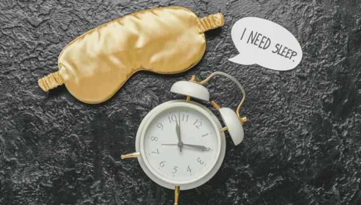 reloj y escrita I need sleep