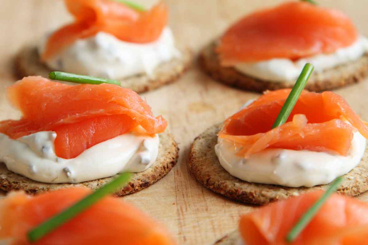 salmón ahumado canapè