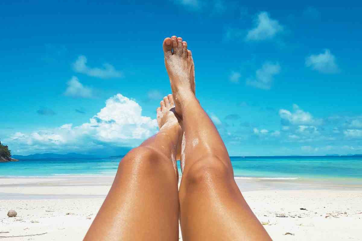 gambe in spiaggia