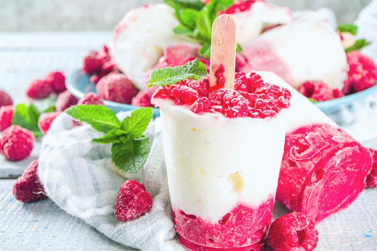 polos de fruta y yogur para la dieta
