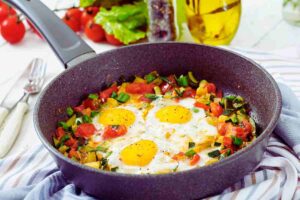 uova al forno con verdure
