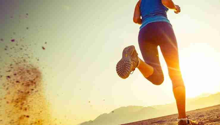 mujer corriendo 