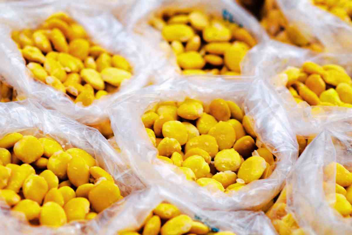 bolsas llenas de altramuces
