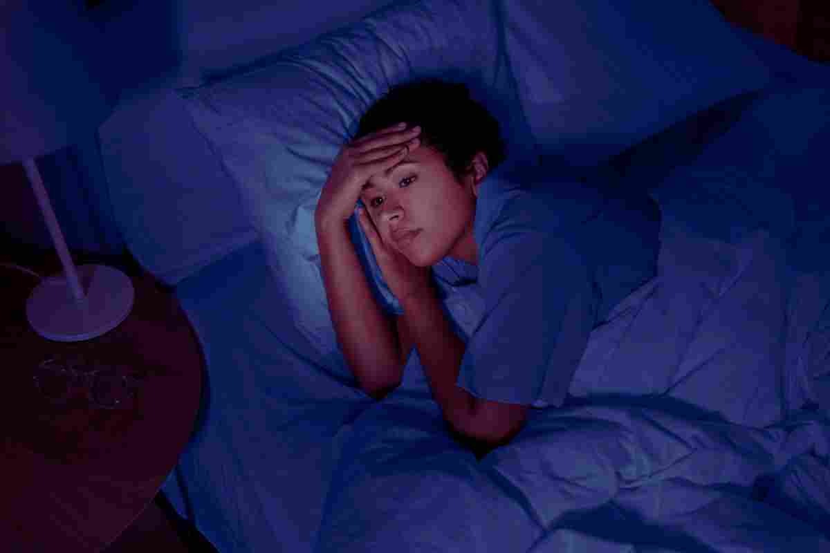 mujer en la cama 