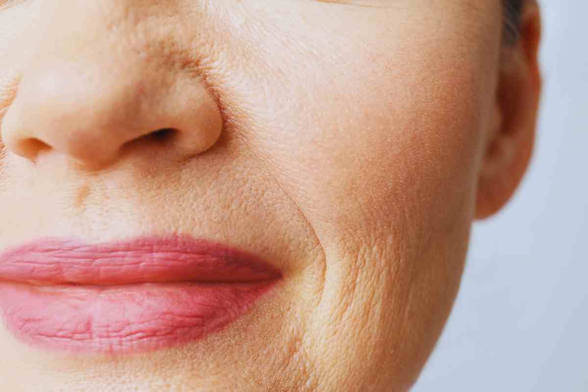rostro de mujer con labios en primer plano