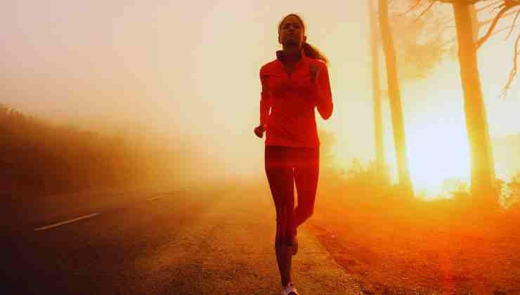 mujer corriendo 